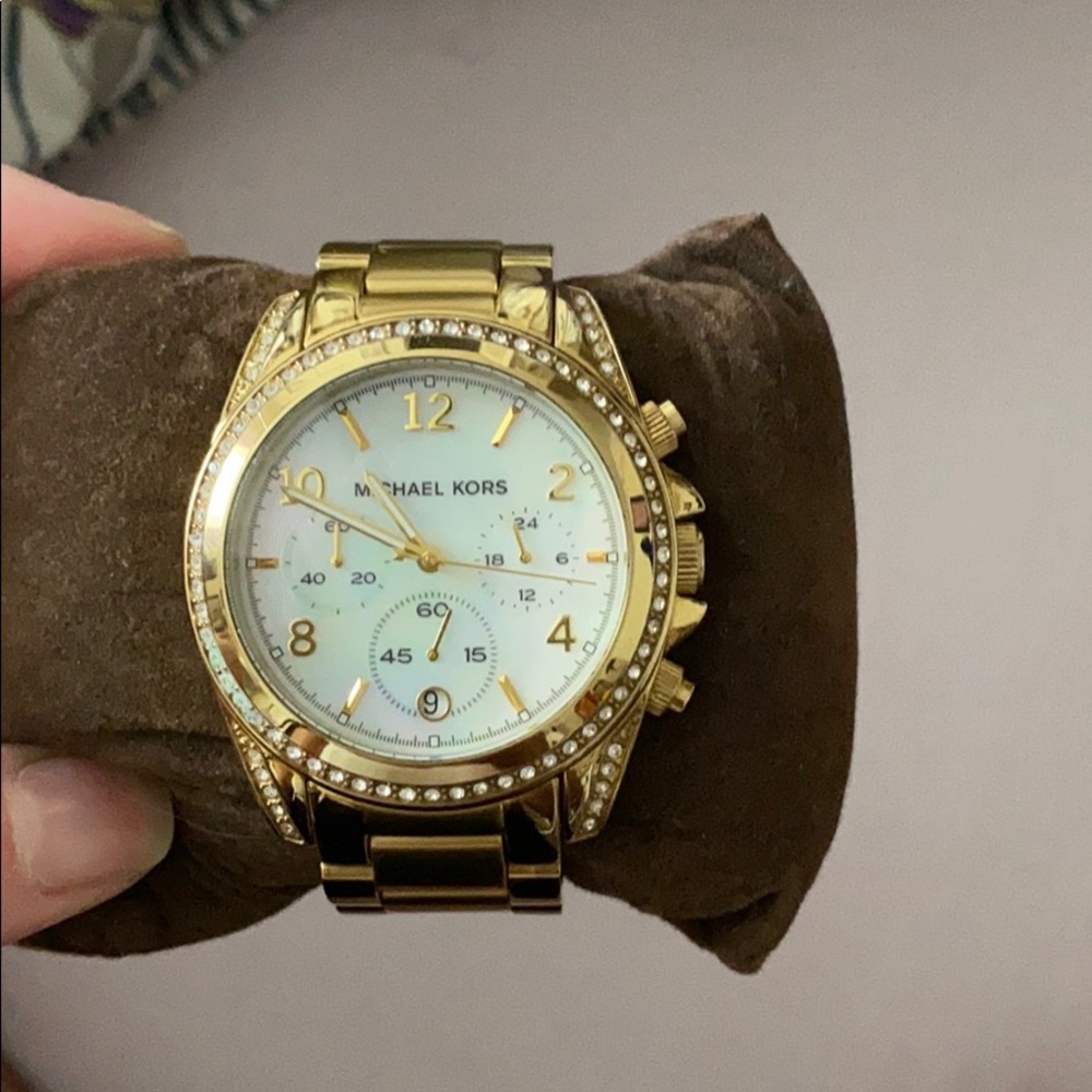 Michael kors gold watch